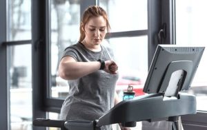 The Advantages and Disadvantages of Fitness Trackers